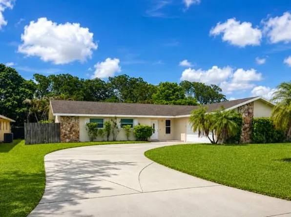 113 Sandpiper Ave, Royal Palm Beach, FL 33411