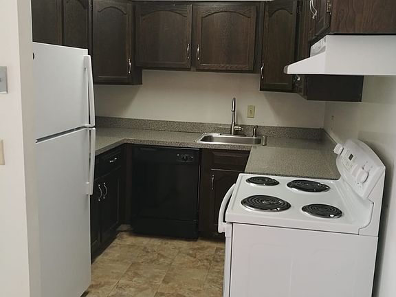3rd image of 1432 Willard Ave #306