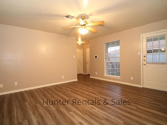 3rd image of 1803 Windward Dr #A