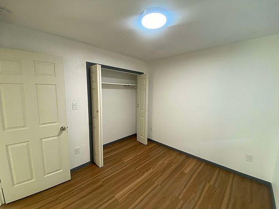 4th image of 13824 1/2 S Menlo Ave