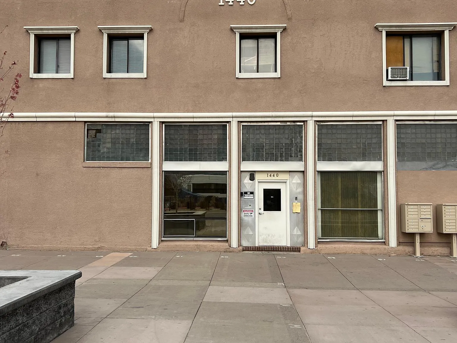 Studio, 400 sqft, $950 — Photo 1