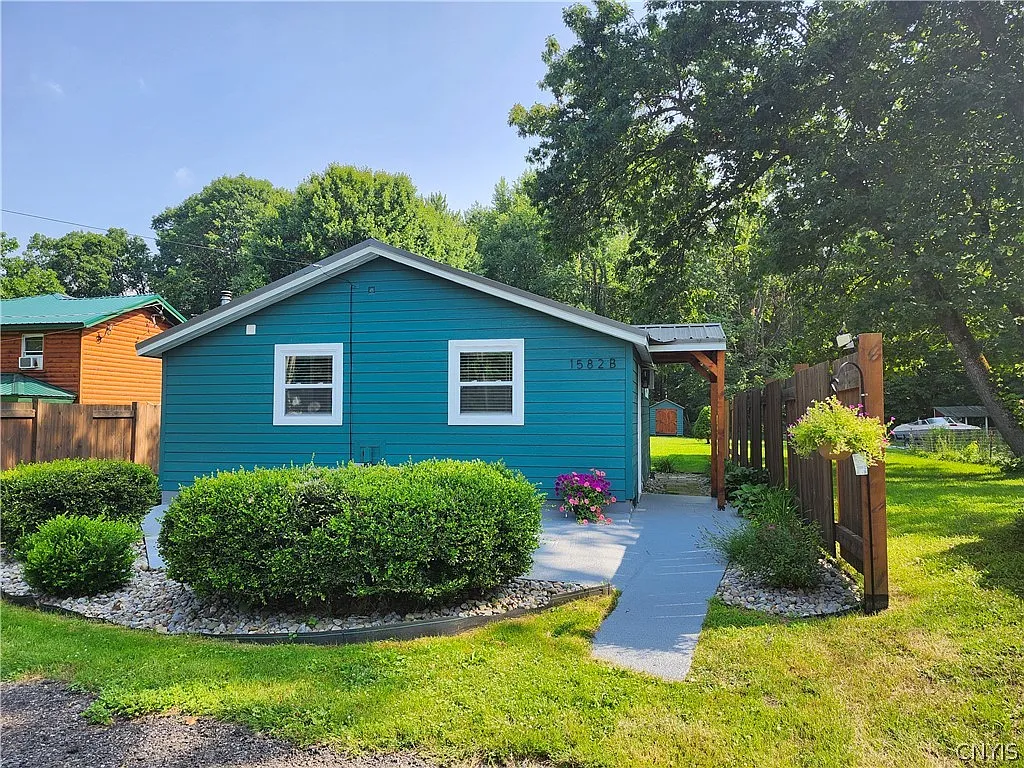 1 bed, 1.0 bath, 650 sqft, $1,450 — Photo 2
