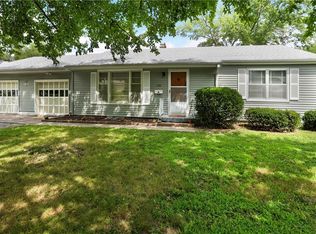 105 S Ward Rd, Independence, MO 64050