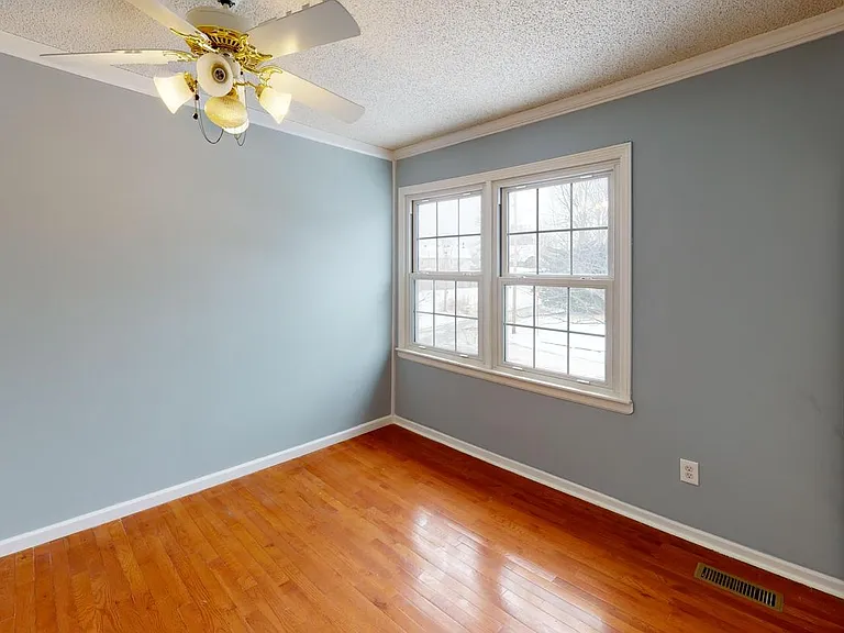 427 N Blake St — Photo 20