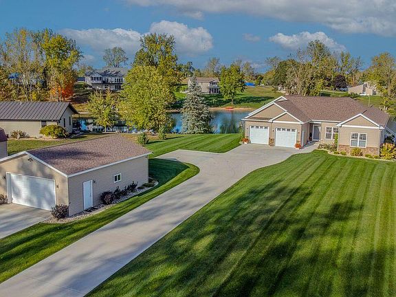 3rd image of 17088 Fawn River Rd