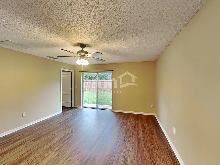 15333 Harrowgate Way — Photo 6