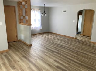 875 W South Park Ave, Oshkosh, WI 54902