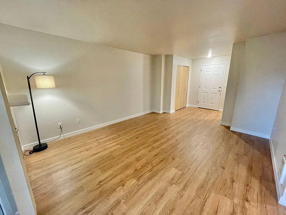 Juanita Ridge Apartments 11033 NE 128th St Kirkland WA Zillow