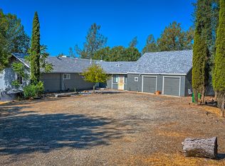 19481 Rambling Oak Dr, Redding, CA 96003 | MLS #24-2965 | Zillow