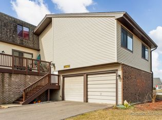 3S407 Chestnut Ct #1, Warrenville, IL