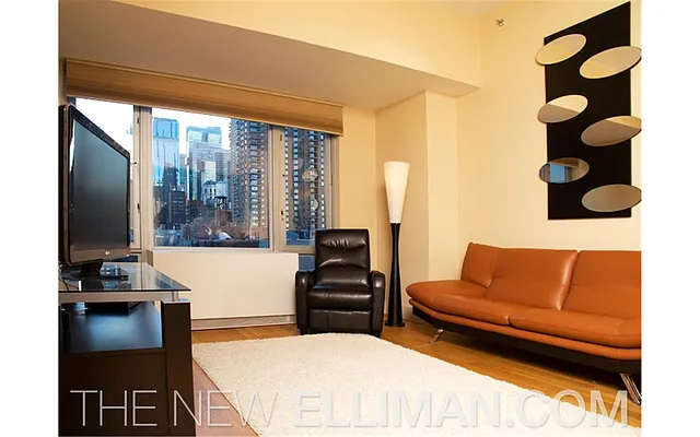 Rented by Douglas Elliman | media 24