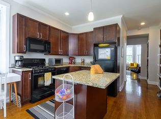 2324 W Medill Ave #3, Chicago, IL 60647