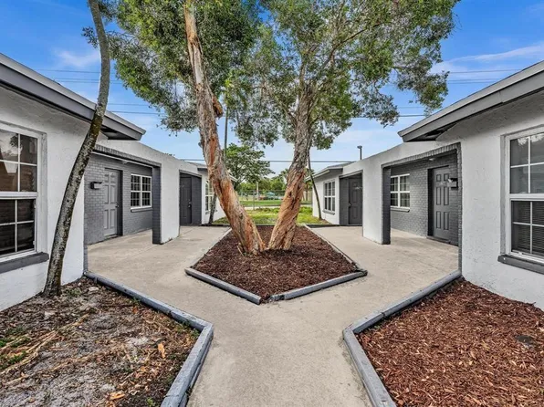 5748 NW 27th Ct, Fort Lauderdale, FL 33313