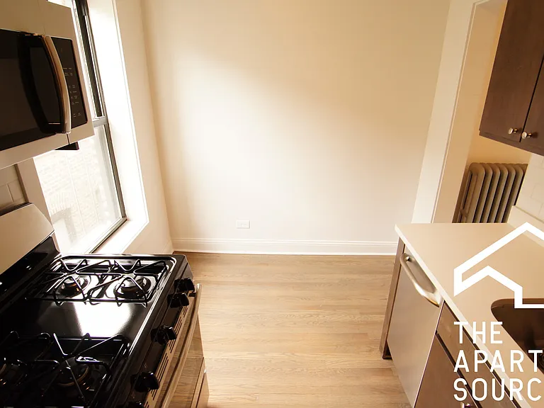 2641 N Spaulding Ave #1E — Photo 4