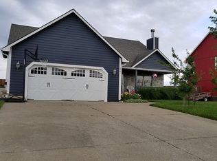 600 Heritage Dr, Baldwin, KS 66006