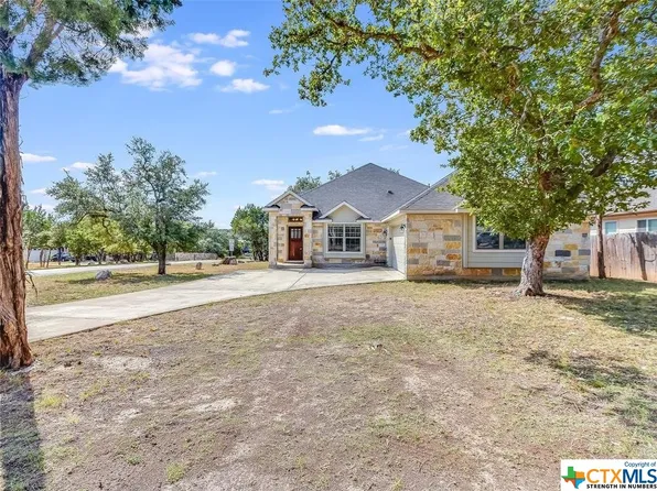 1 Cochise Ct, Wimberley, TX 78676