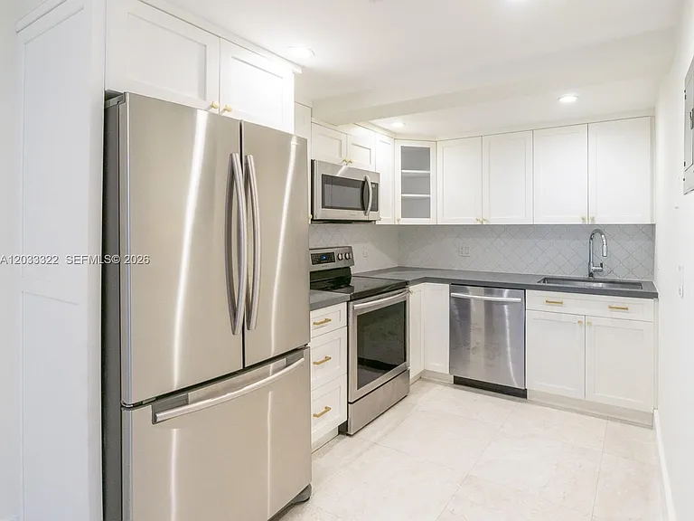 5838 SW 74th Ter #101 — Photo 5