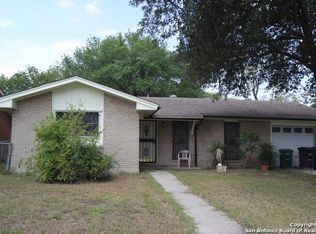 335 Park Plz, San Antonio, TX 78237