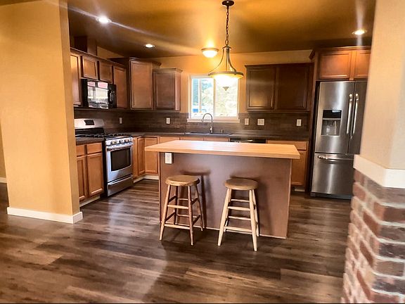 5th image of 891 Cheyenne Ln