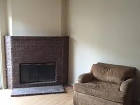 17601 Newland St #4, Huntington Beach, CA 92647