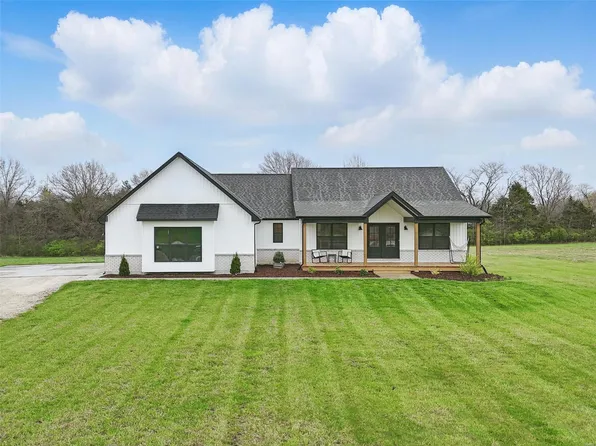 30904 Bonnie Bell Dr, Warrenton, MO 63383