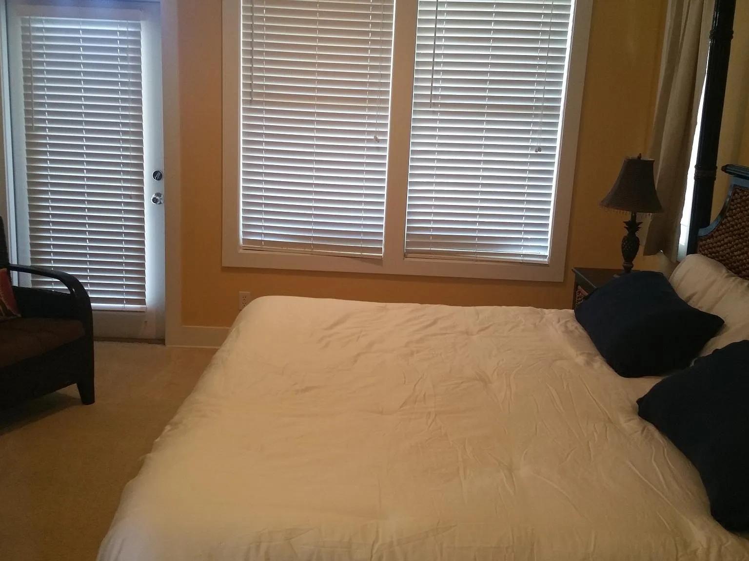 3 bed, 2.5 bath, 1900 sqft, $4,500 — Photo 4