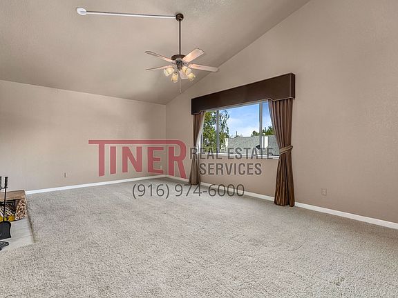 3rd image of 2398 Alta Garden Ln #B