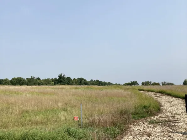 N7076 450th St, Beldenville, WI 54003