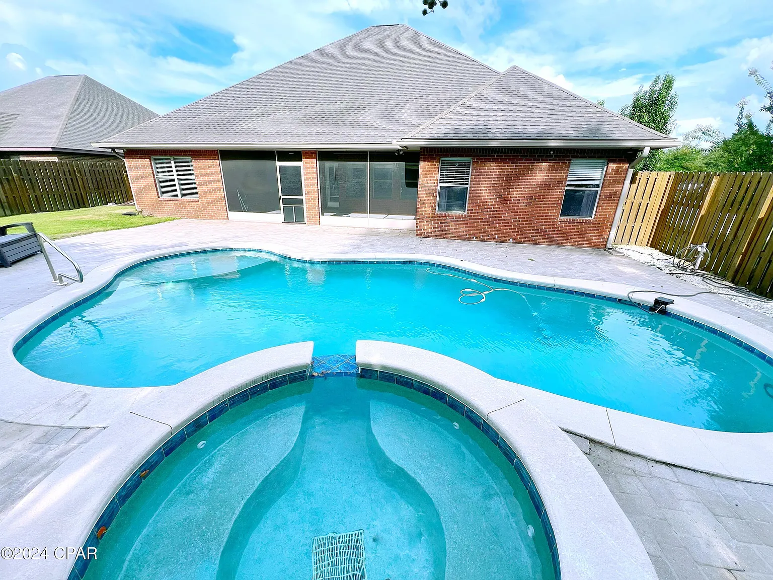 5 bed, 3114 sqft, $3,500 — Photo 2