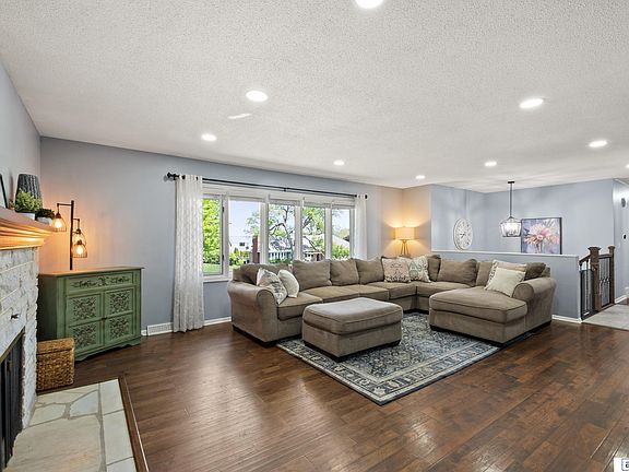 5th image of 724 Leawood Dr