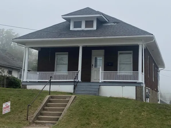 1800 Pleasant St, Hannibal, MO 63401