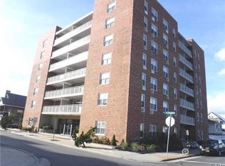 855 E Broadway APT 5A, Long Beach, NY