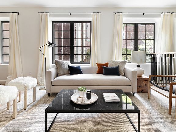 3rd image of 245 E 78th St #5D
