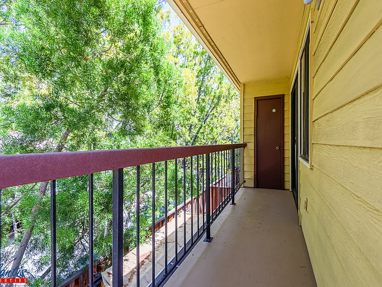 431 Northlake Dr #54 — Photo 6