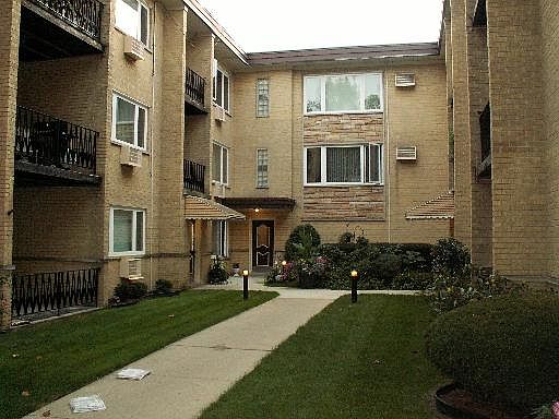 1st image of 3550 N Oleander Ave #103