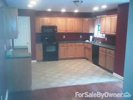 Kitchen/Large Eat In Area
						:
						Kitchen and eat in area big enough for a large family dining table