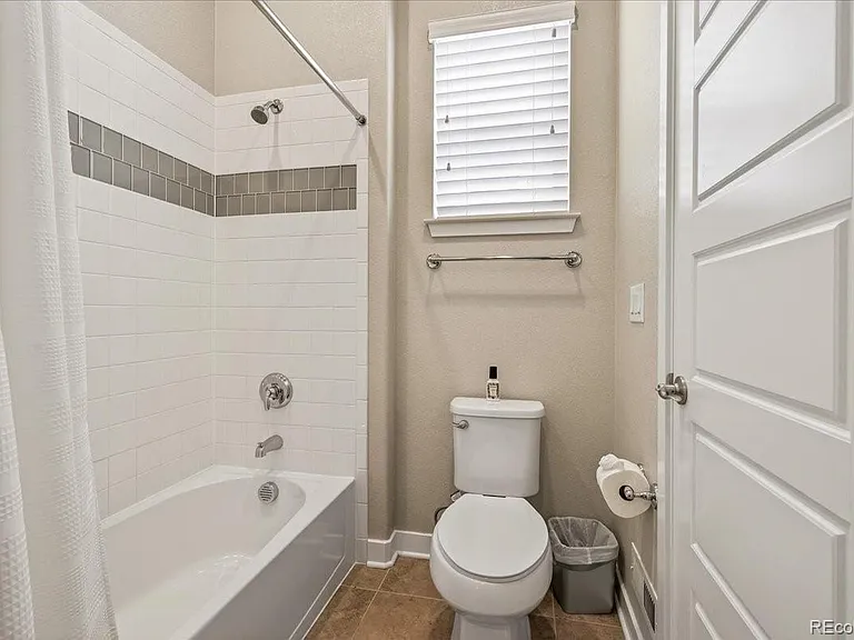22280 Boundstone Dr — Photo 34