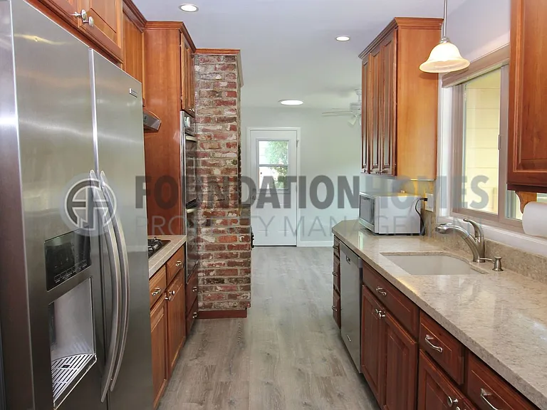 17 Portola Ave — Photo 9