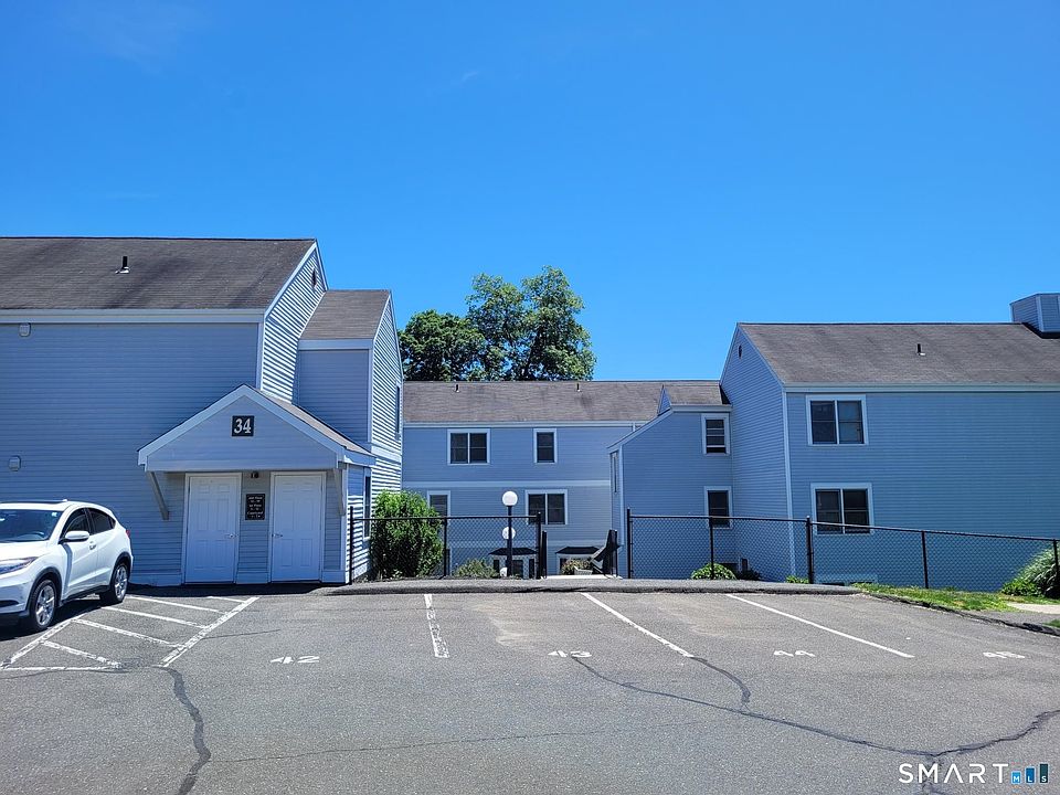 1st image of 55 Mill Plain Road #34-3