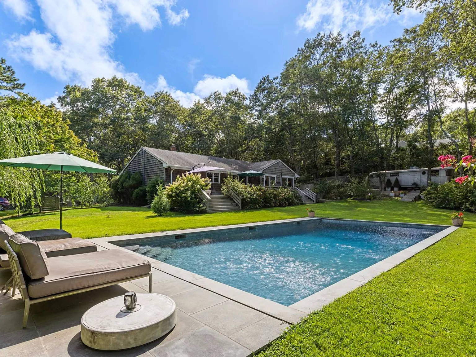 Private Rental Retreat In Water Mill — Photo 2