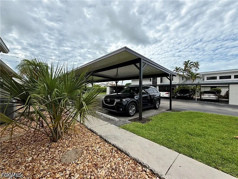 17020 Golfside Cir #104 — Photo 32