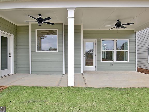 2nd image of 90 Redhaven Dr