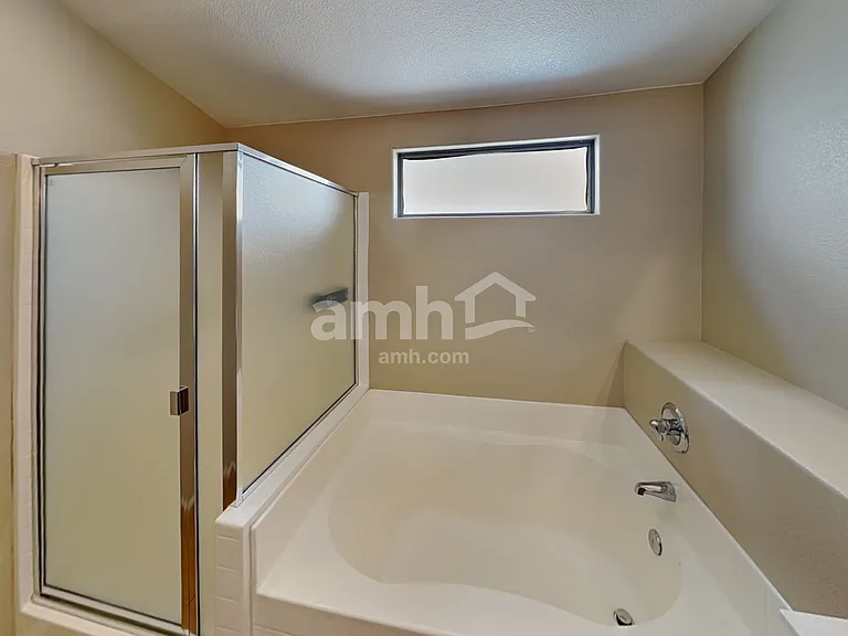 8060 Villa Trovas Ct — Photo 12