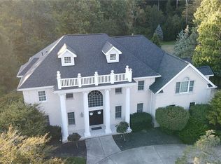 227 Edelweiss Dr, Wexford, PA 15090