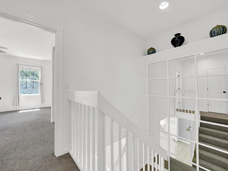 133 Wentworth Ct — Photo 21
