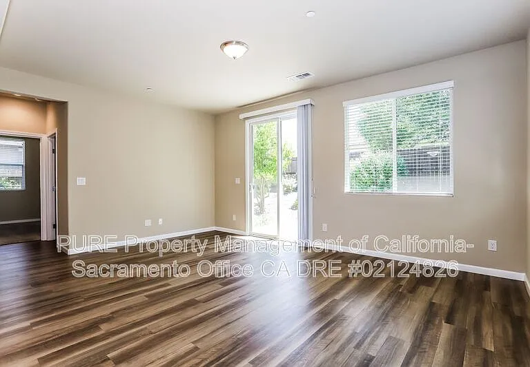 5564 Celebration St — Photo 5