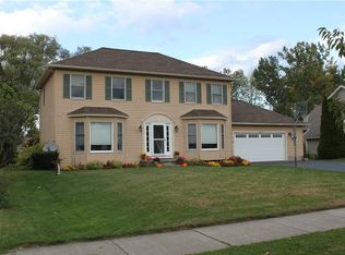 116 Willow Ridge Trl, Rochester, NY 14626