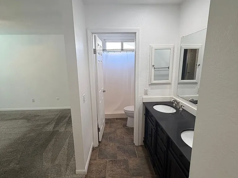 1118 Zircon St — Photo 21