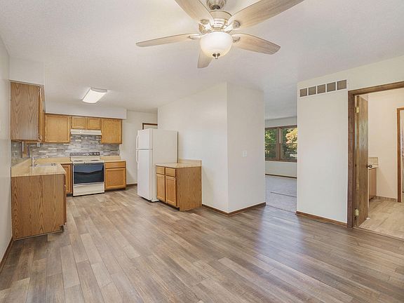 4th image of 33169 Thelma Ave
