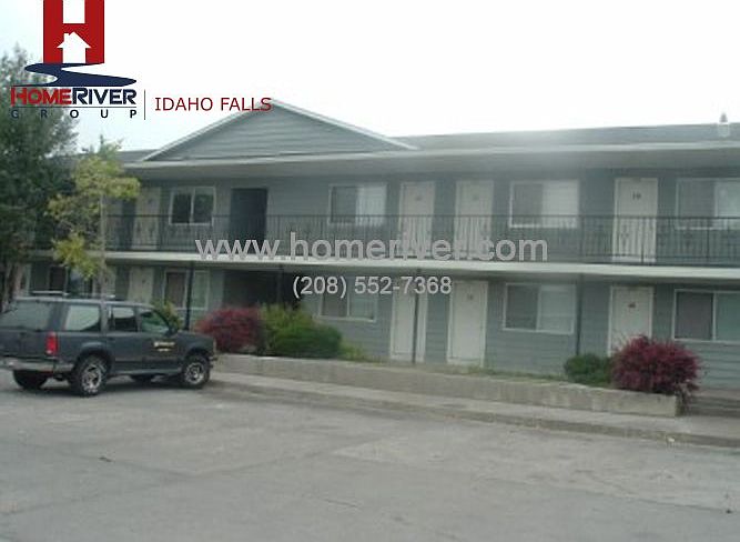 1st image of 2466 1st St #8